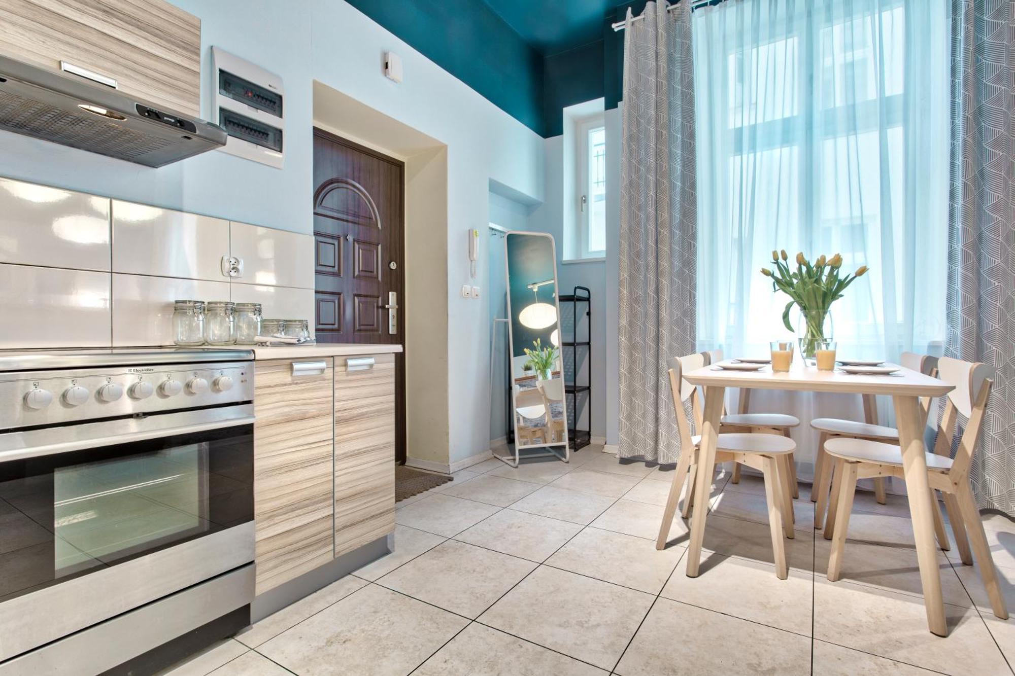 Tyzenhauz Apartments Zygmunta Augusta Street كراكوفيا المظهر الخارجي الصورة